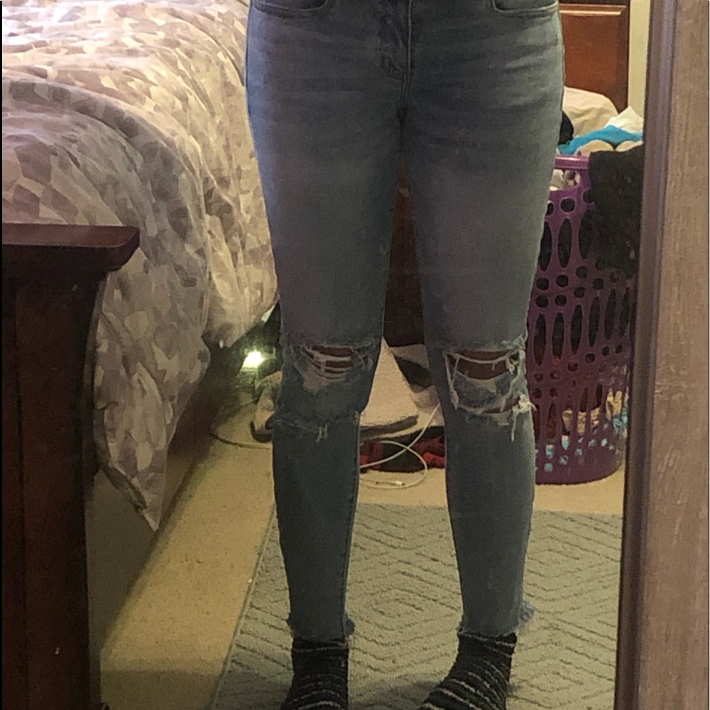 Low Rise Ripped Skinny Jeans - Picture 2 of 5